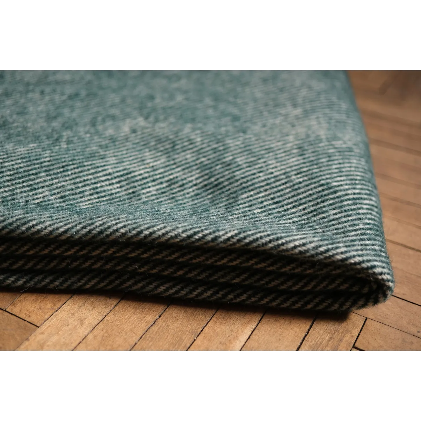 verde oscuro