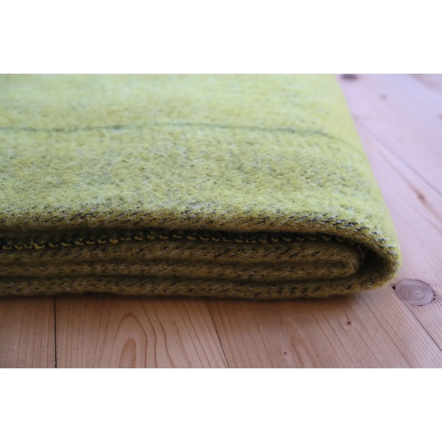 Couverture de DurchDuo - pleine couleur - jaune