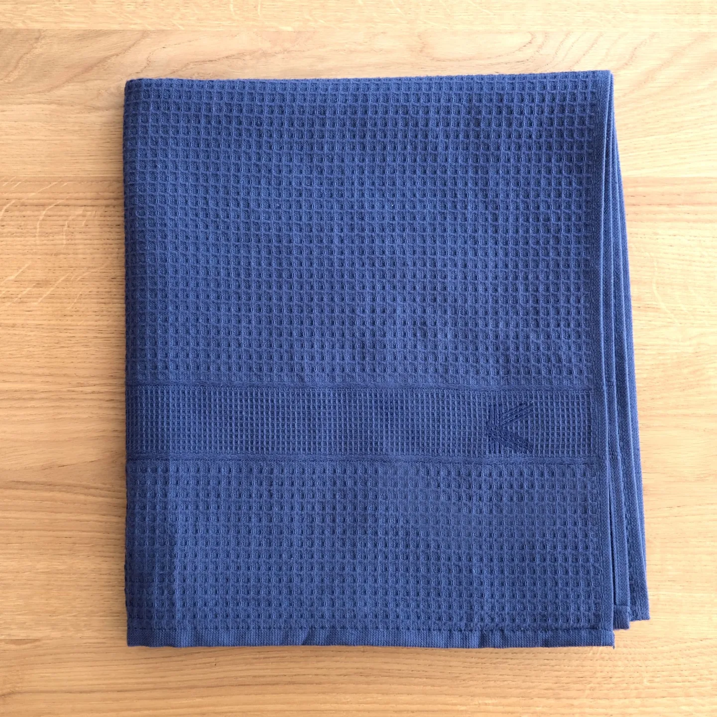 Handtuch aus blauem Leinen