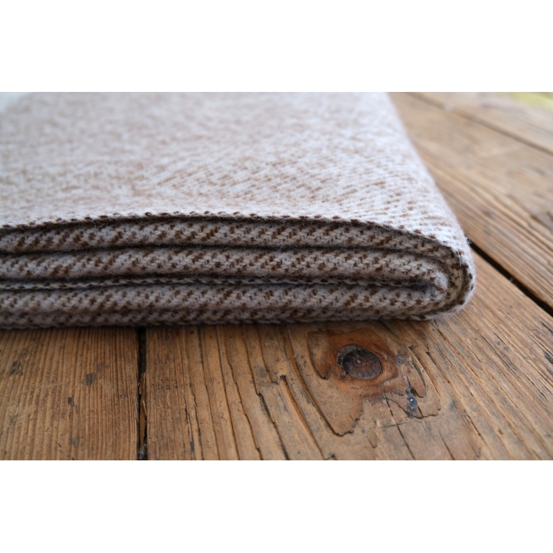 kopia Beżowy nakrapiany