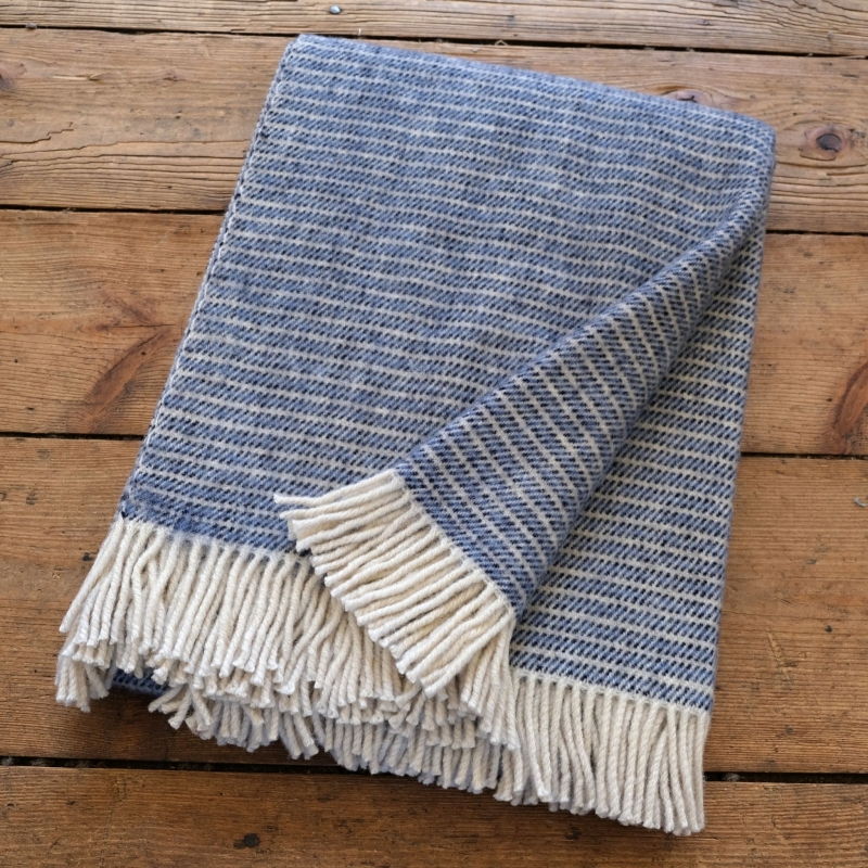 copy of Velká šedivě pruhovaná