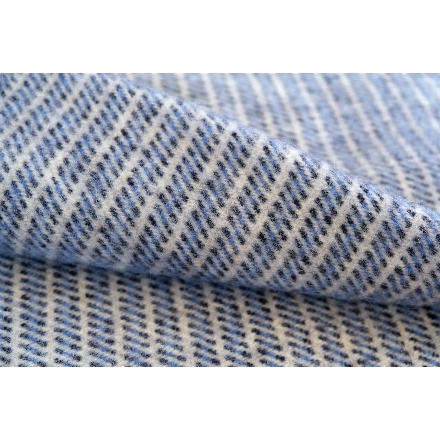 Grande couverture en laine à rayures bleues