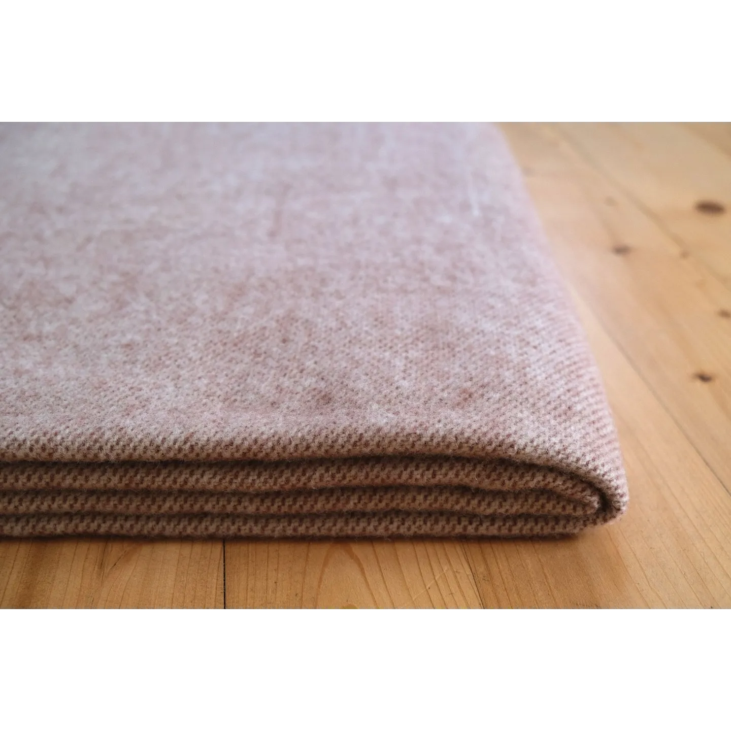 Grande tache beige