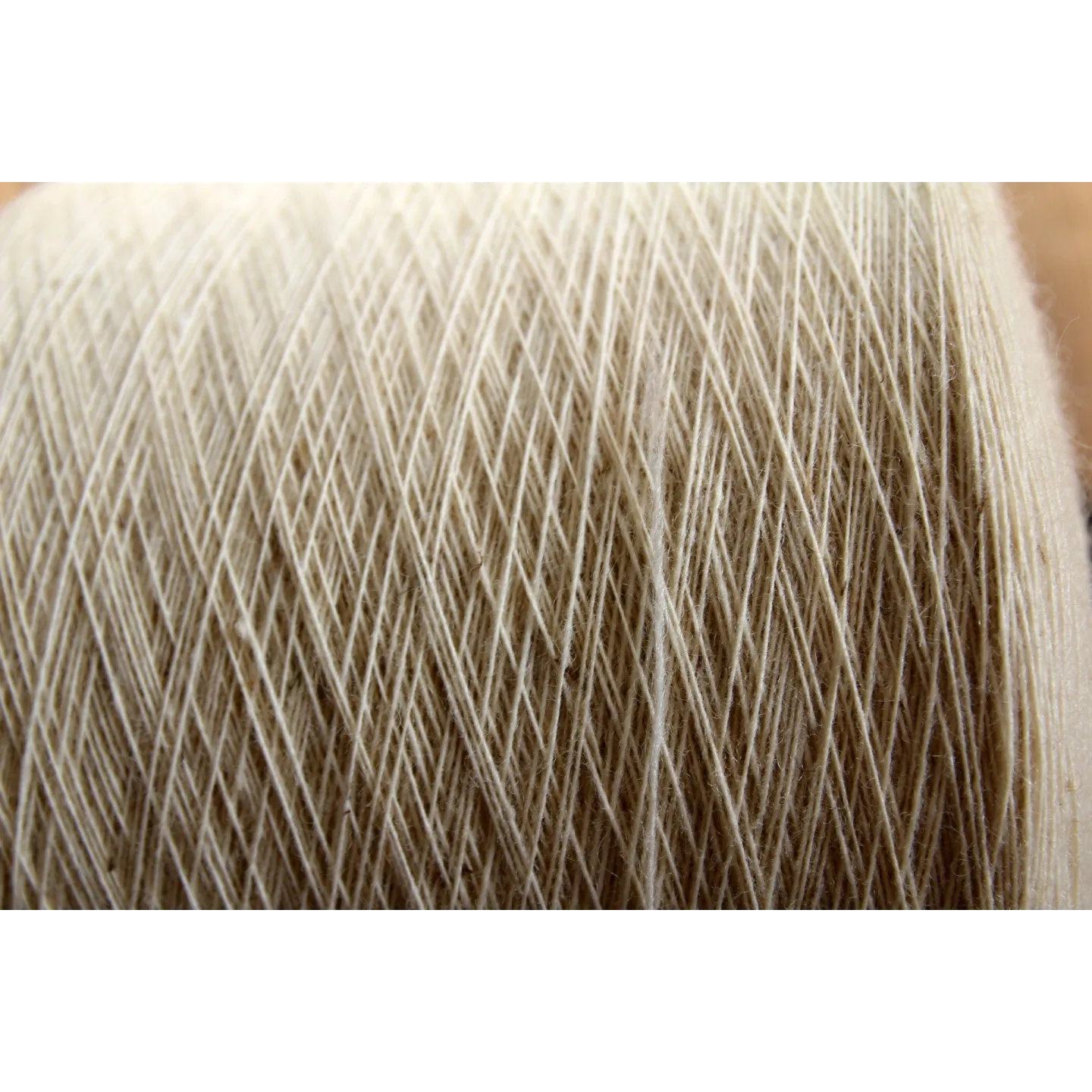 Wool yarn Elena 125tex