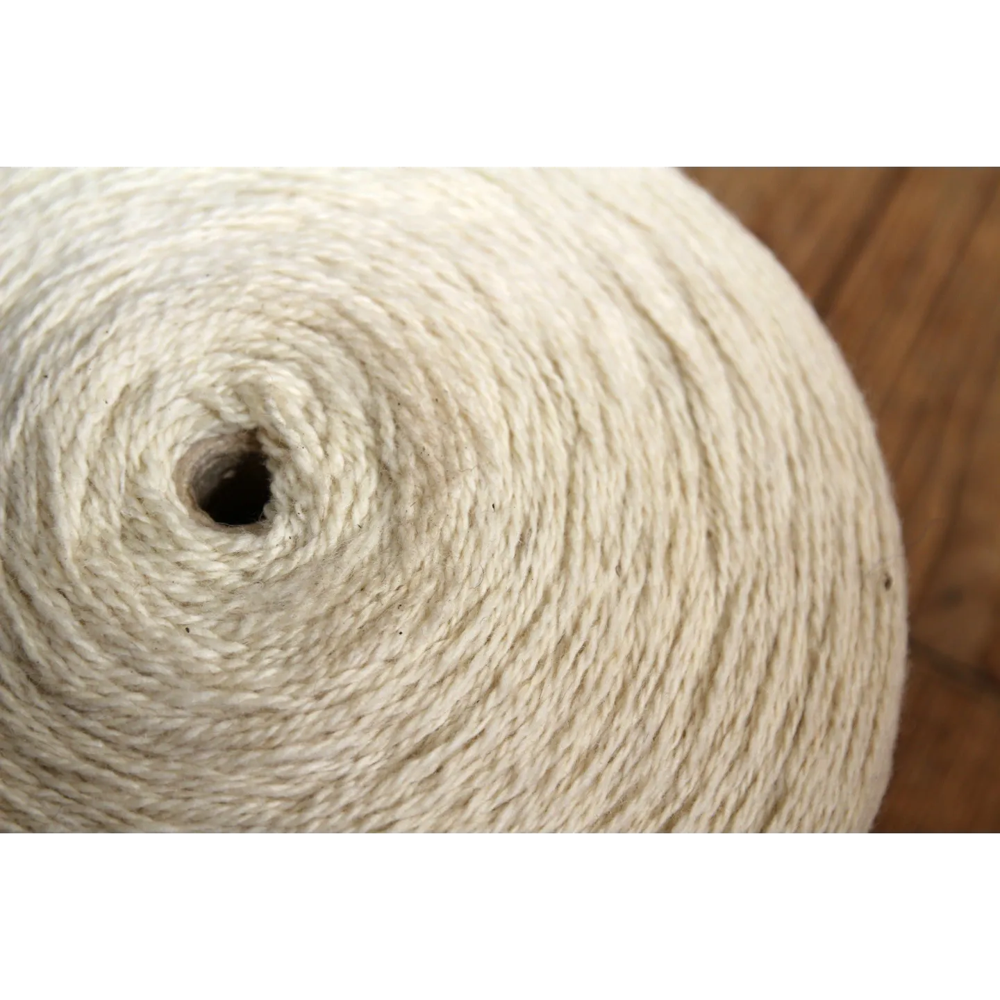 Hilo de lana Stella 200tex / 2x